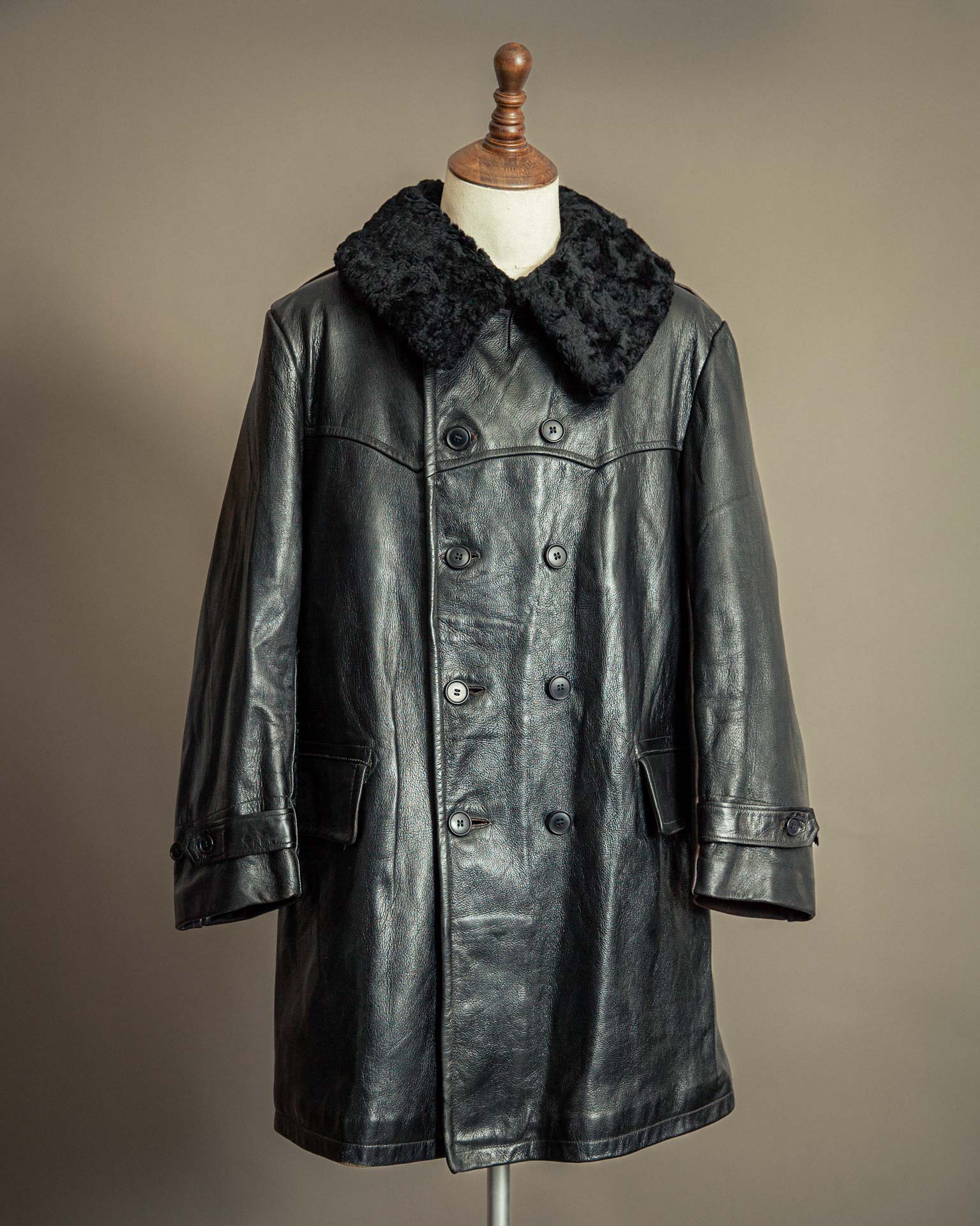 Revive & Restore Vintage | Vintage 1940s Swedish Officers